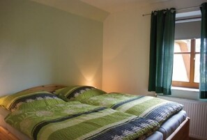 1 chambre, fer et planche Ă repasser, Wi-Fi, draps fournis