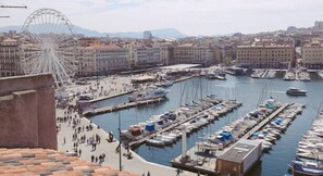 Marina - Vieux Port to Notre Dame de la Garde Triplex 70 m2 terrace (Marseille)