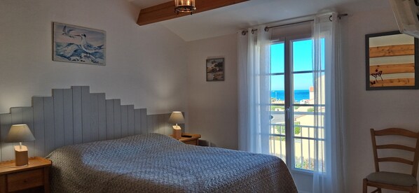 3 chambres, fer et planche à repasser, Wi-Fi gratuit