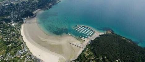 Playa en los alrededores