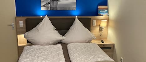 1 bedroom, in-room safe, iron/ironing board, travel cot