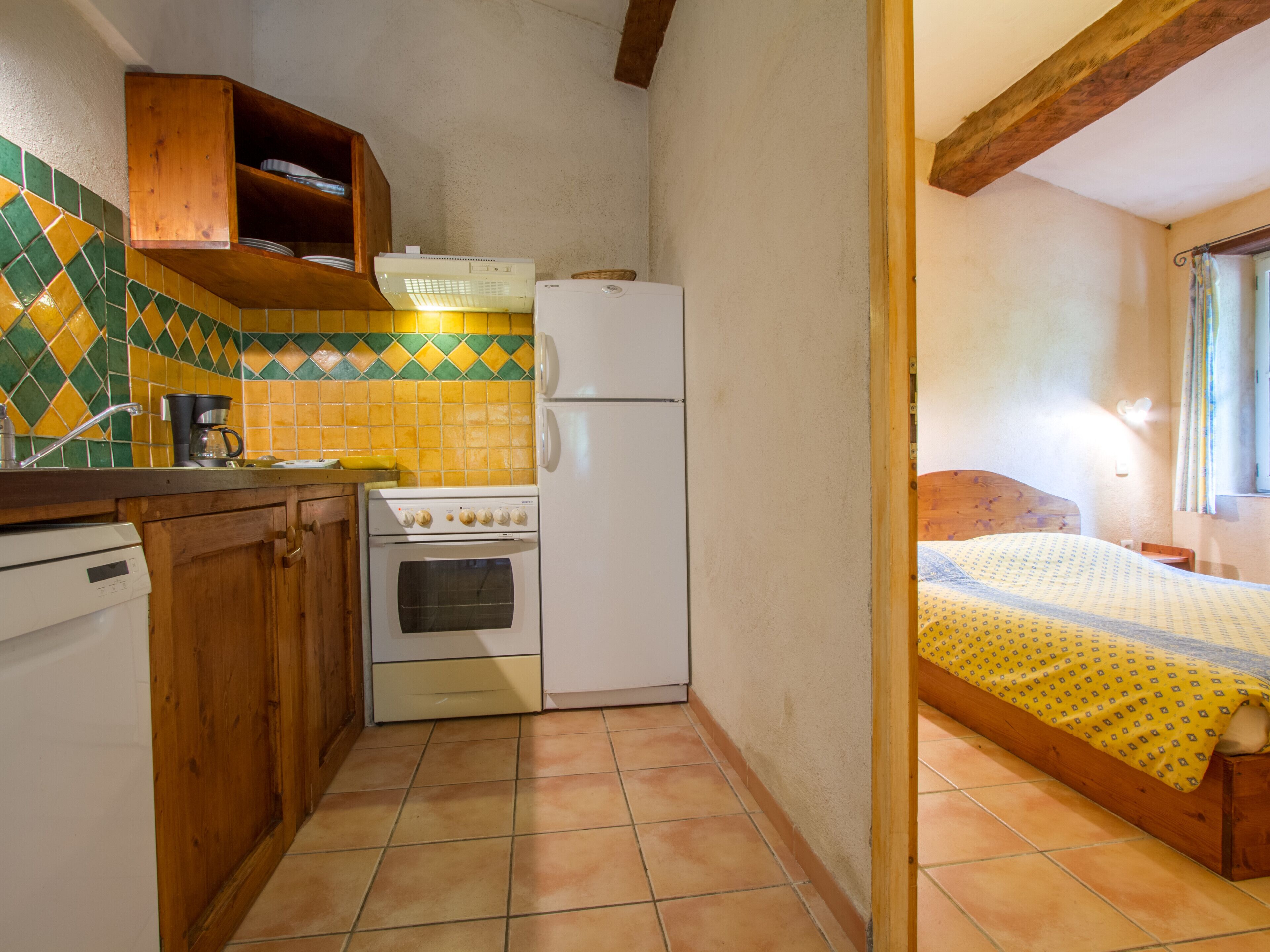 Le Jas, charming Mas in Provence with shared pool, nature, calm, space