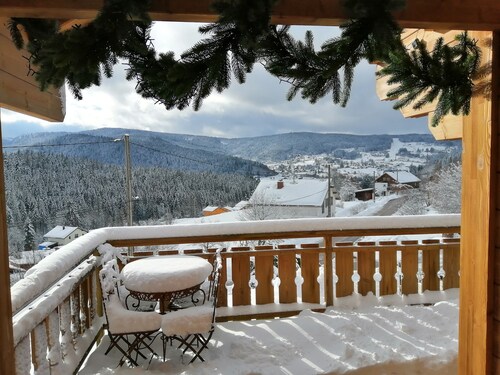 Gerardmer-Xonrupt, Chalet les Pins S. 2-14, 5 Schlafzimmer, Süden, WiFi, Sauna, Pool, 360 ° Ansicht