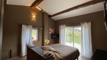 6 Schlafzimmer, BĂŒgeleisen/BĂŒgelbrett, Reisekinderbett, kostenloses WLAN