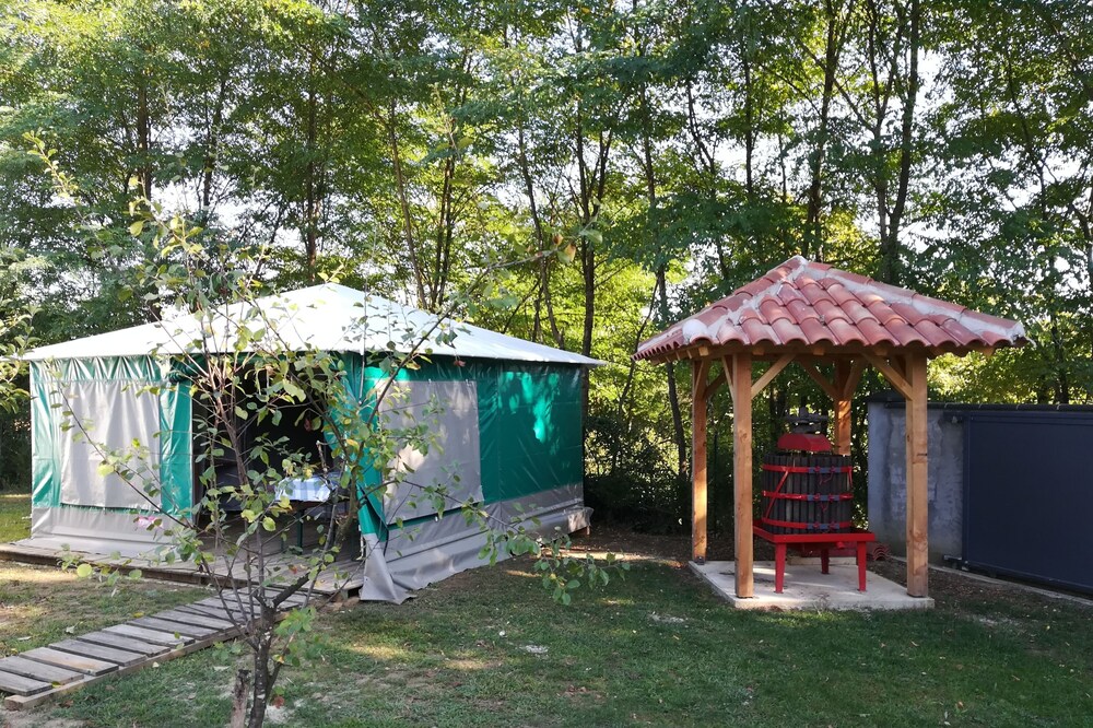 canvas bungalow 4 people semi-shaded press