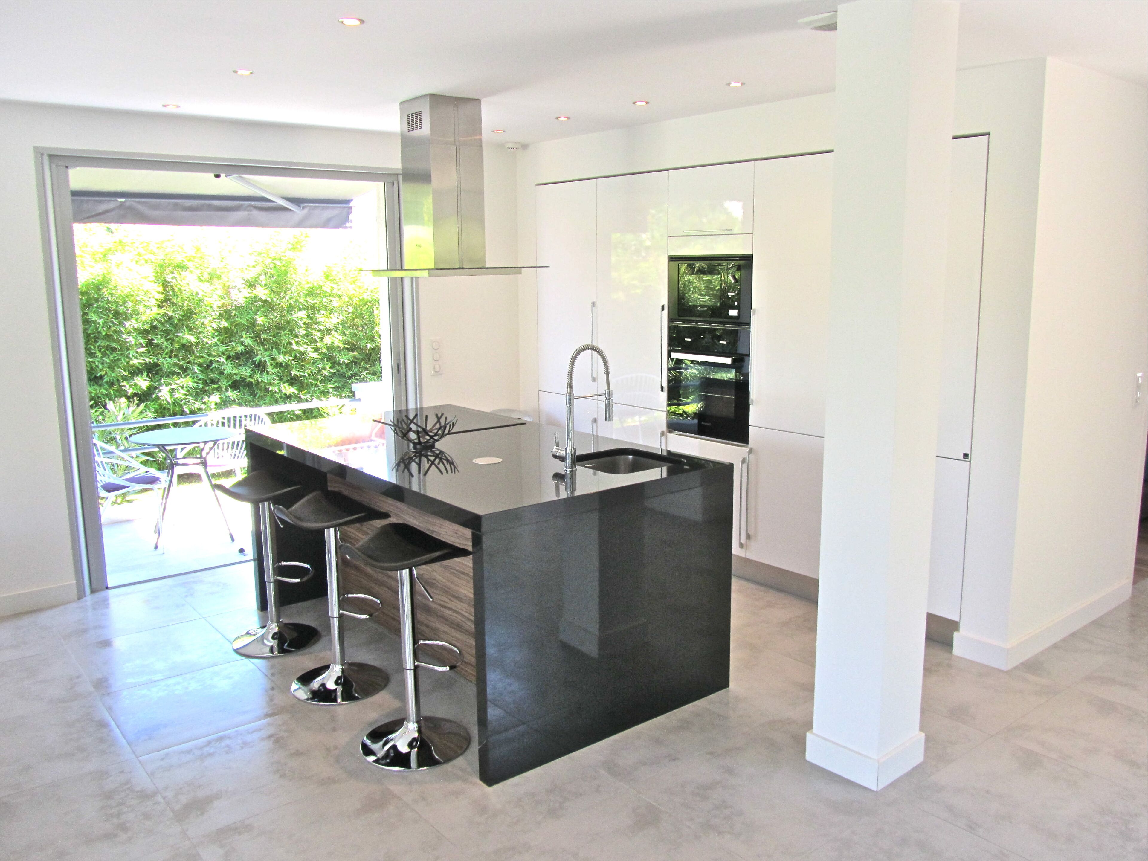 Villa , 2 miles & 6 min from Cannes Croisette, beaches & FILM FESTIVAL