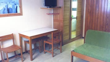 Una televisión de pantalla plana