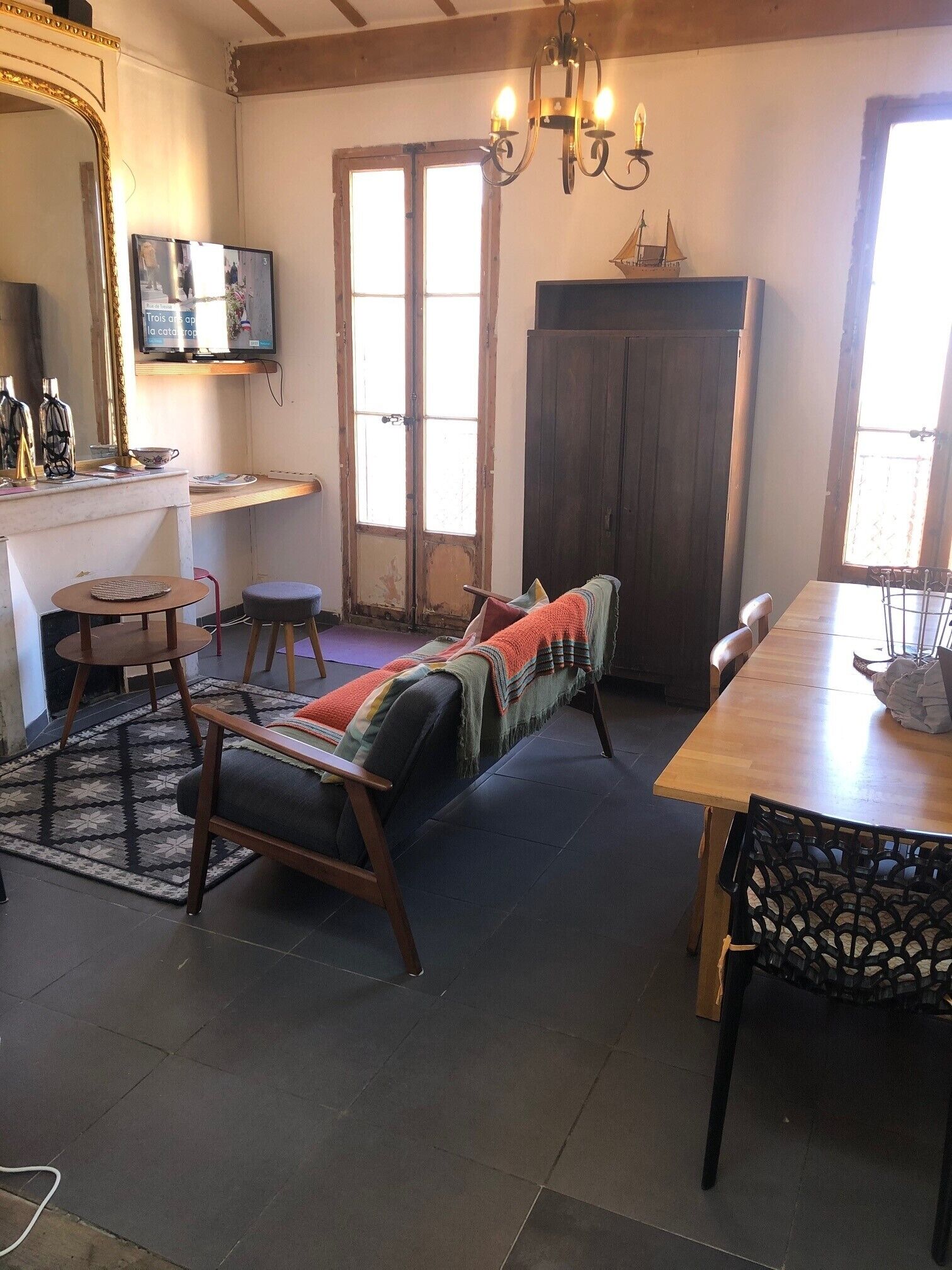 loft with large terrace overlooking the sea near the MUCEM / Panier district