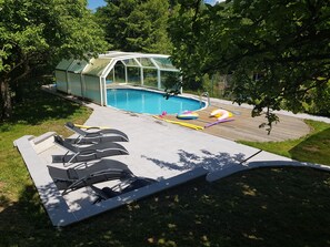 Piscina coperta, piscina all'aperto