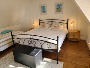 1 bedroom, iron/ironing board, free WiFi