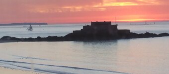 SEA VIEW' 25 meters from the BEACH of the furrow 500 meters of intra and thalasso