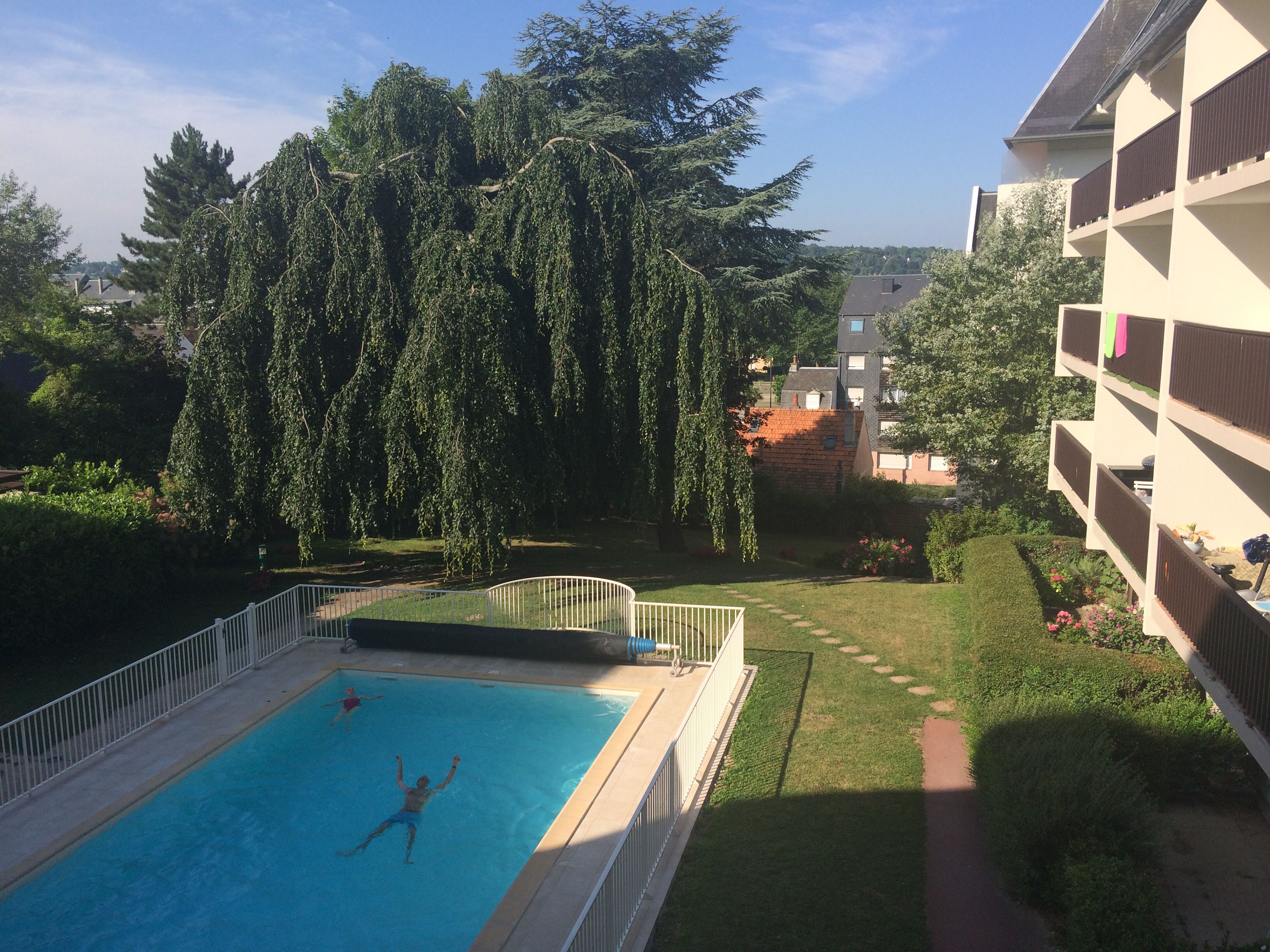 Nice & comfortable 35m² apartment: new, 100% equipped, 25m² terrace & swimming pool!
