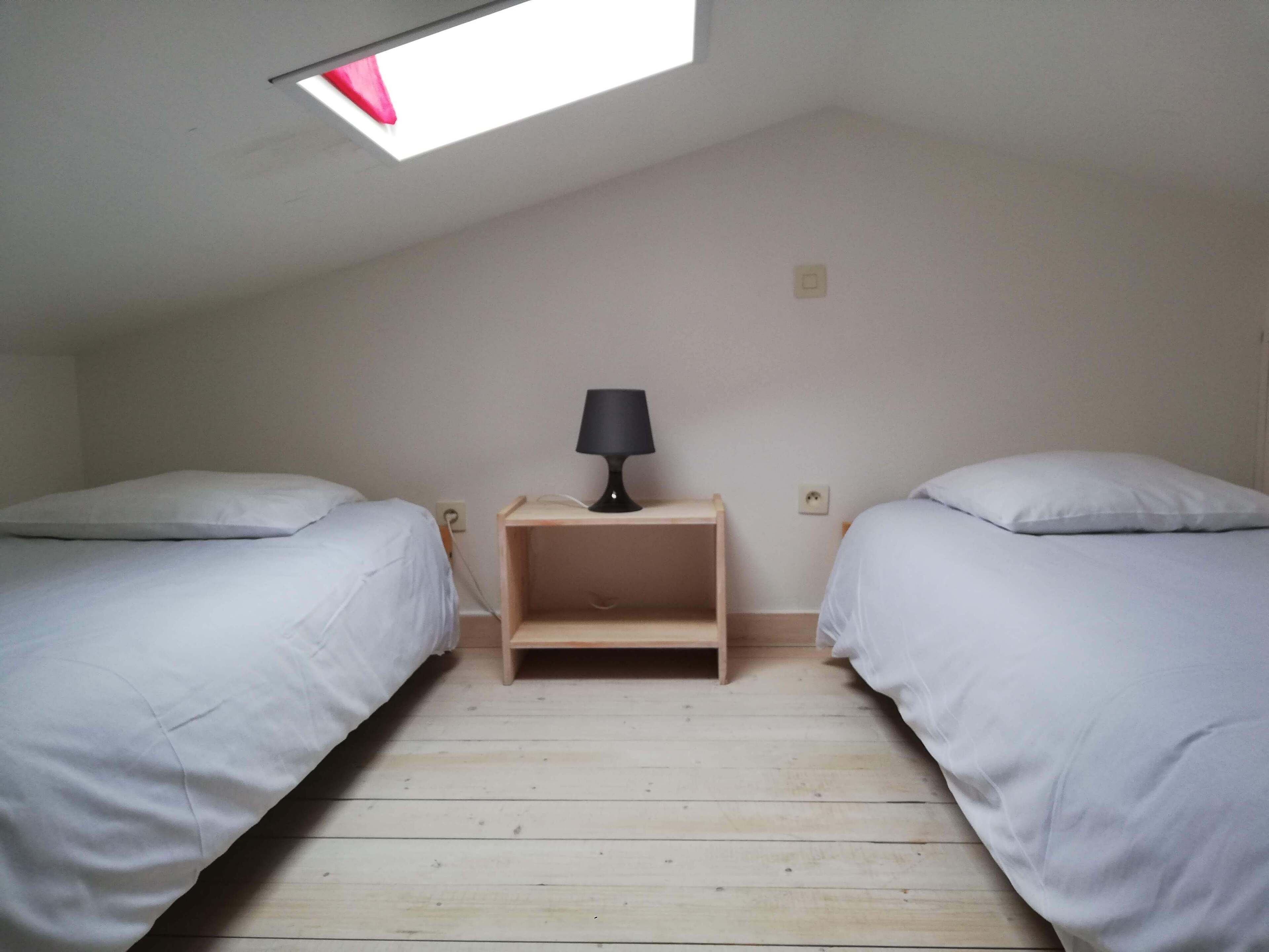 2 slaapkamers, een strijkplank/strijkijzer, wifi, beddengoed