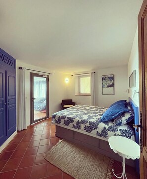 4 chambres, fer et planche à repasser, accès Internet, draps fournis