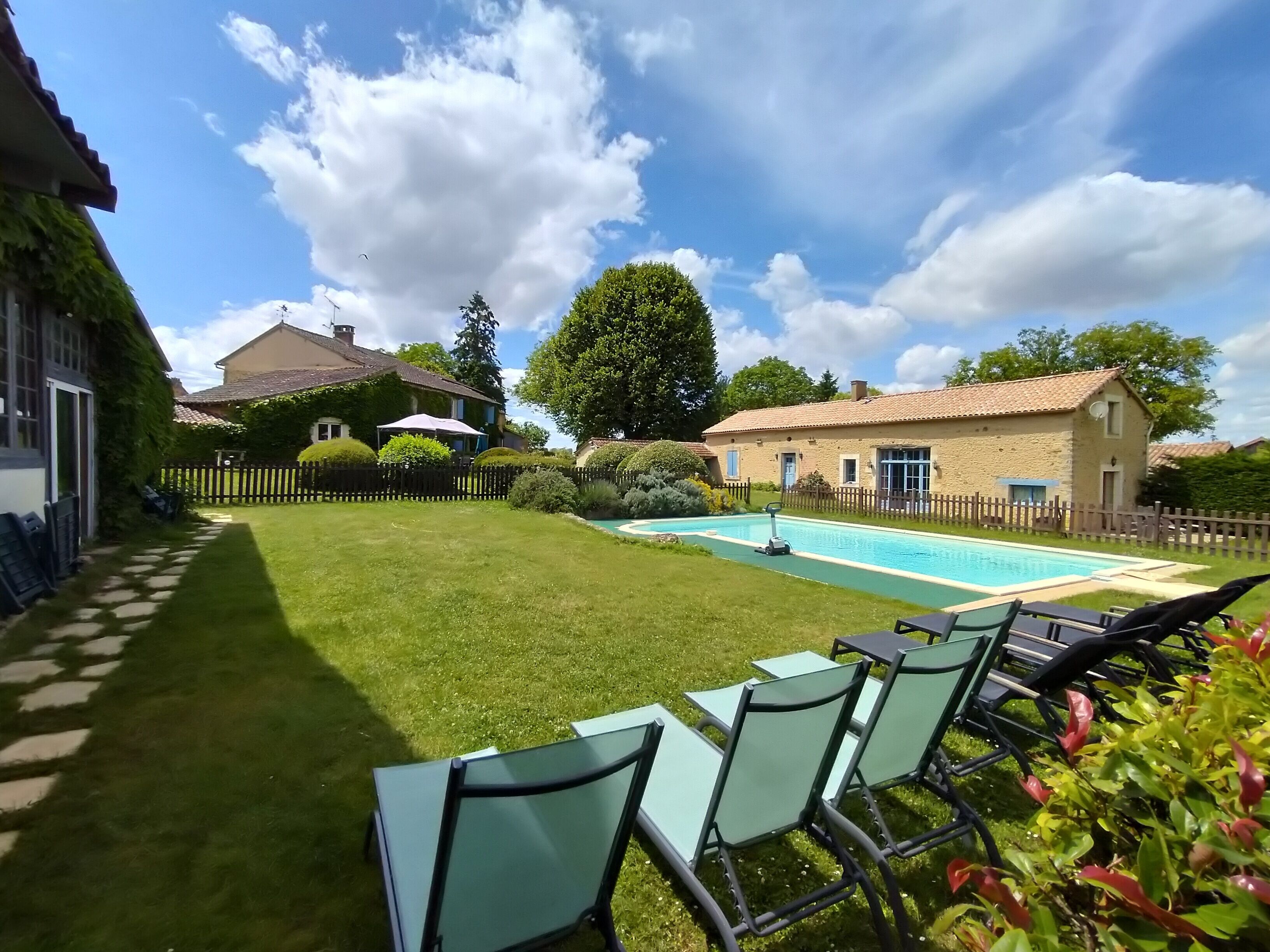 Charming Cottages: Calm Comfort park, billiard pool near Lascaux Sarlat