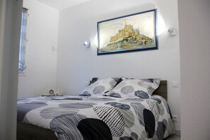 2 slaapkamers, een strijkplank/strijkijzer, wifi