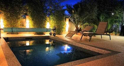 Beautiful contemporary villa close to azure and lake