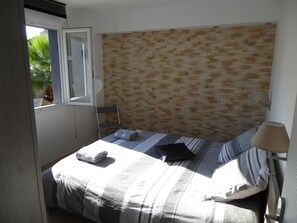 2 Schlafzimmer, Bügeleisen/Bügelbrett, Reisekinderbett, kostenloses WLAN