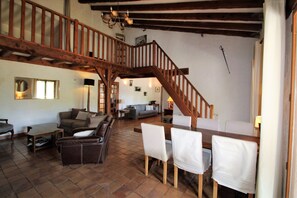 TV, fireplace, DVD player, table tennis