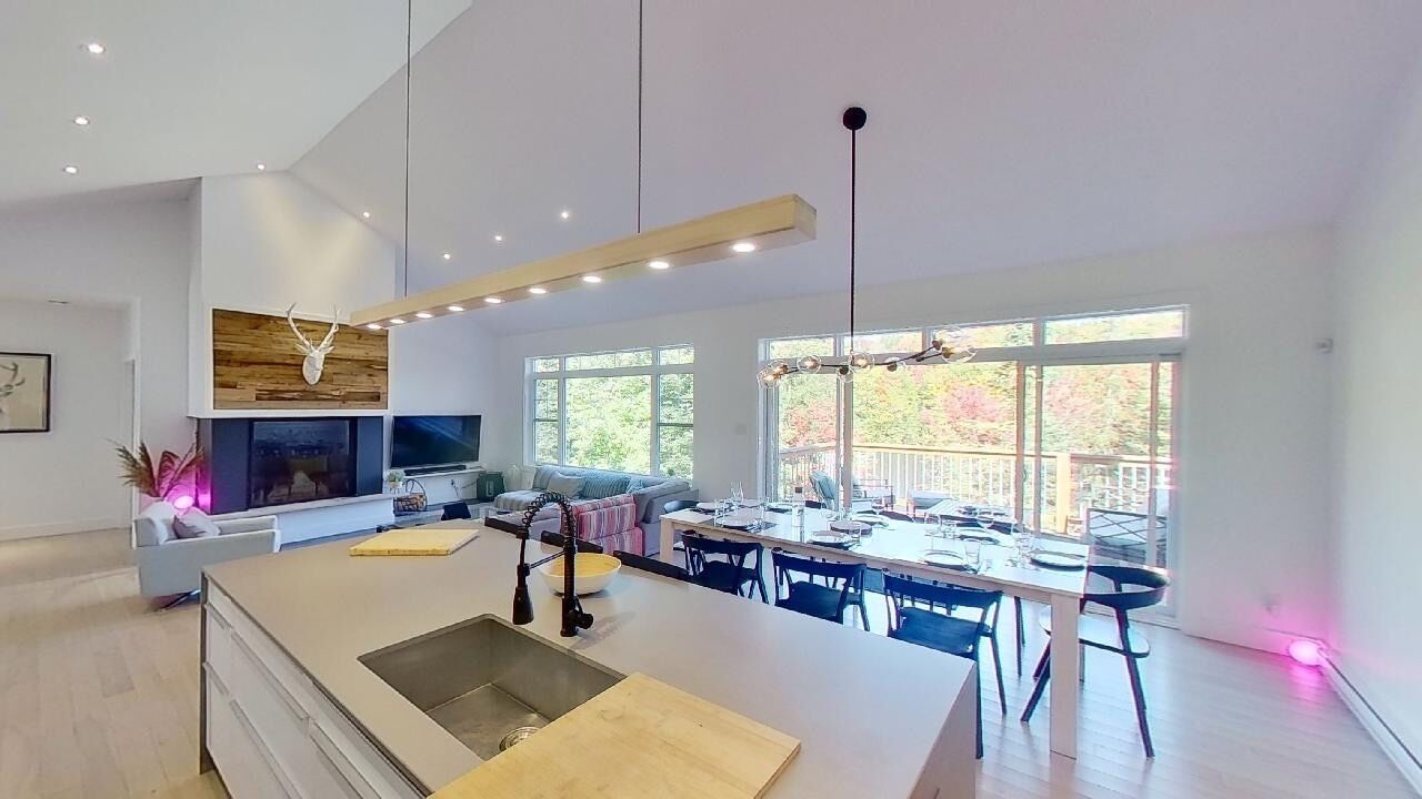 LAKEFRONT (private quay)-SPA-BILLARD-PING PONG-WORKING TABLE