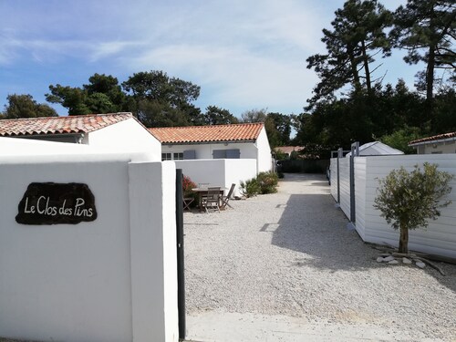 Unterkunft für 4 Personen, 2 Schlafzimmer, private Terrasse, beheiztes Schwimmbad, privater Parkplatz