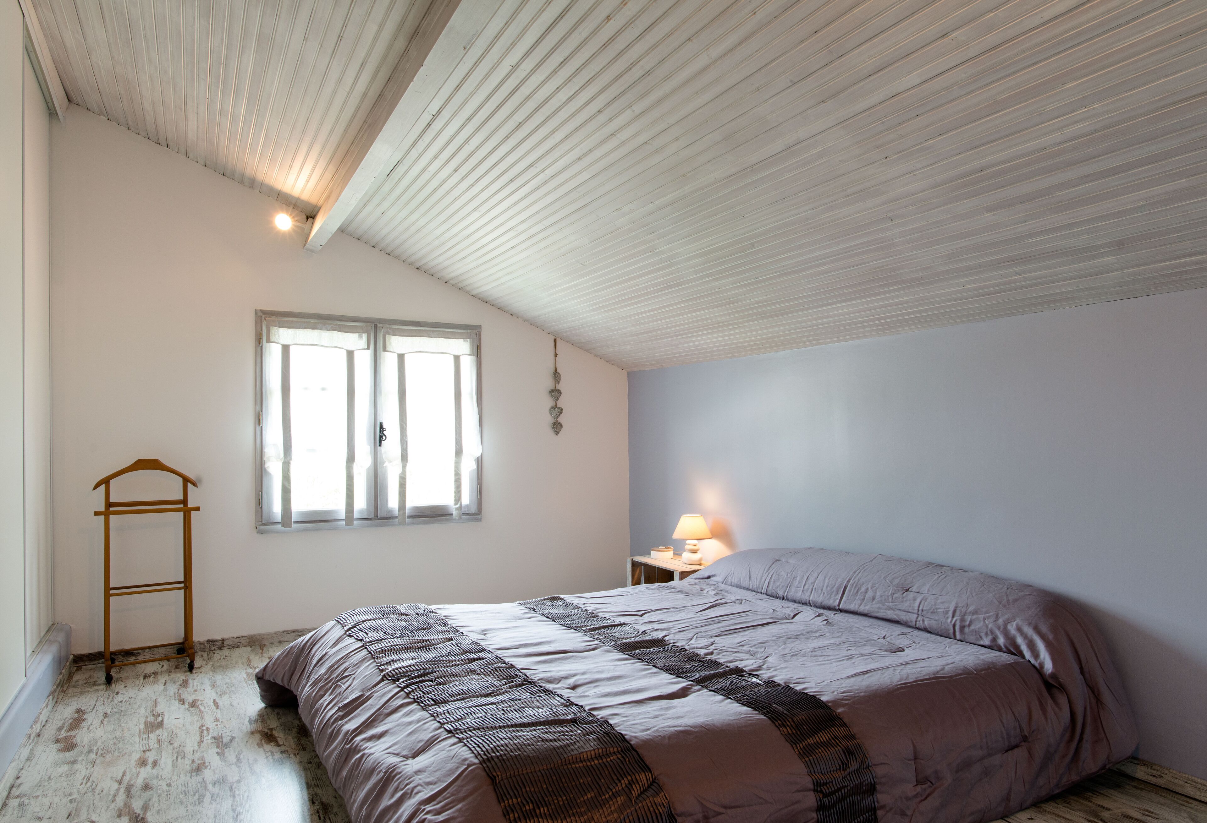 4 bedrooms, in-room safe, desk, iron/ironing board