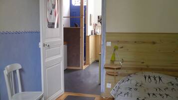 1 bedroom, iron/ironing board, free WiFi, bed sheets