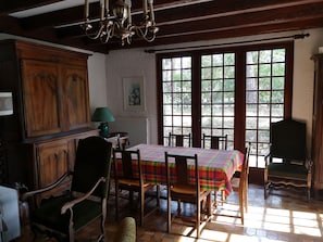 Dining - PYLA SUR MER (Arcachon) 5-ROOM VILLA (10 people) (La Teste-De-Buch)