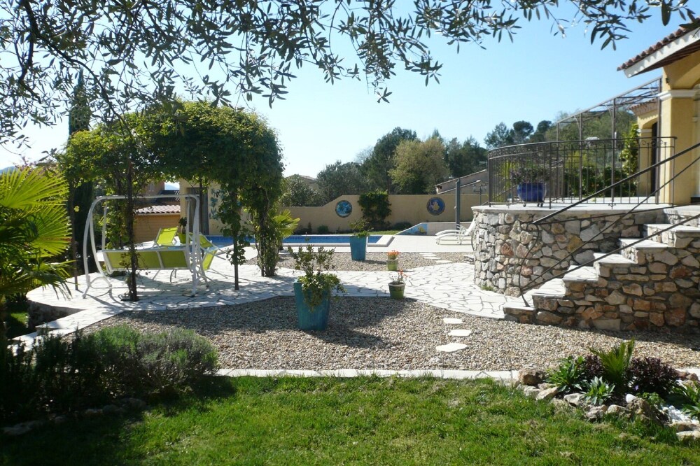 HOLIDAYS in PROVENCE