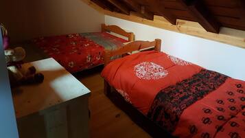 3 Schlafzimmer, Bügeleisen/Bügelbrett, Reisekinderbett