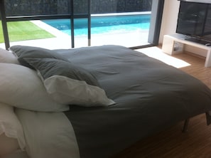 4 chambres, fer et planche à repasser, lit parapluie, Wi-Fi gratuit