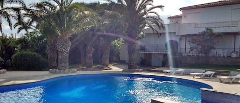 Piscine extérieure