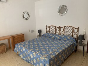 4 quartos, ferros/tábuas de passar roupa, Wi-Fi de cortesia