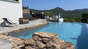 Una piscina riscaldata