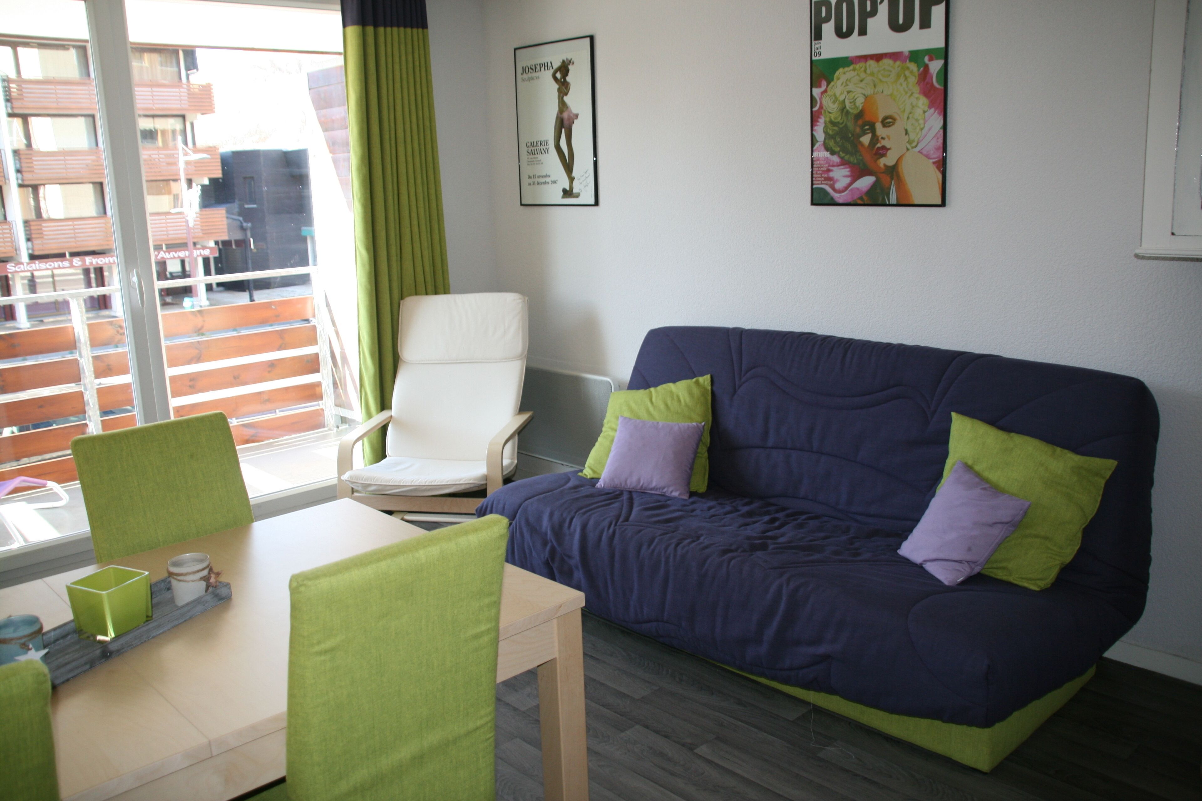 SUPER BESSE Apartment 4 to 5 people in recent residence with garage