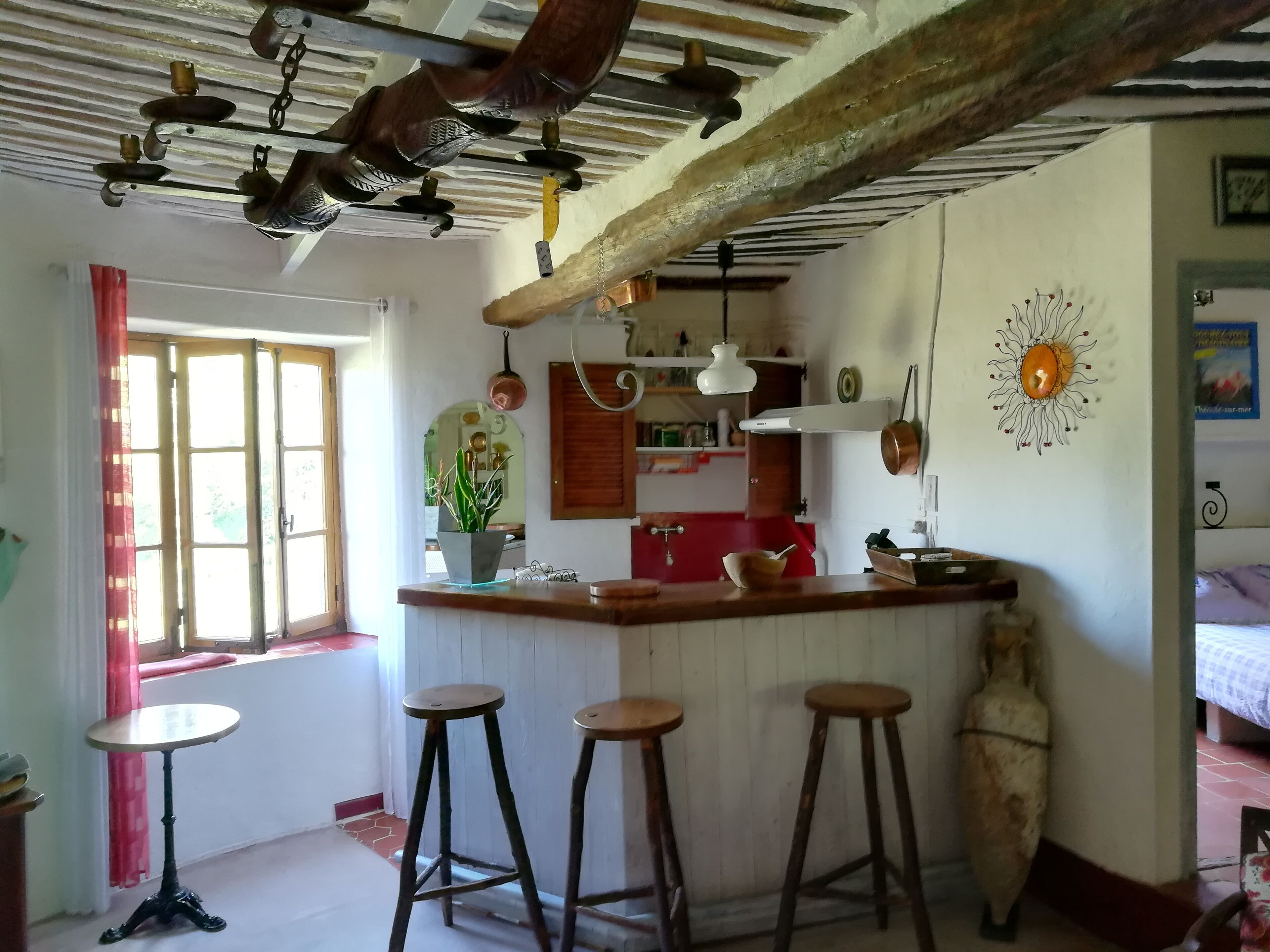 Typical village house, vençois hinterland