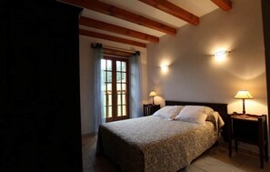 3 soverom, strykejern/-brett, reiseseng for barn og wi-fi (inkludert)