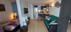 1 bedroom, in-room safe, iron/ironing board, free WiFi
