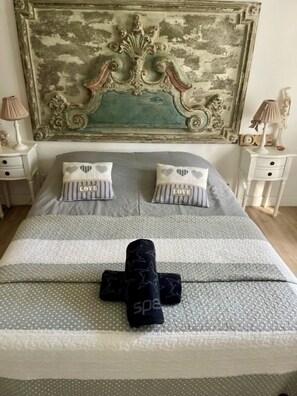 7 bedrooms, free WiFi
