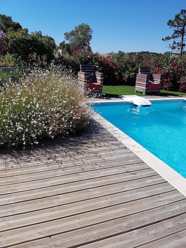 Villa garden, private pool, pétanque court, 1 km from Cavalaire beaches