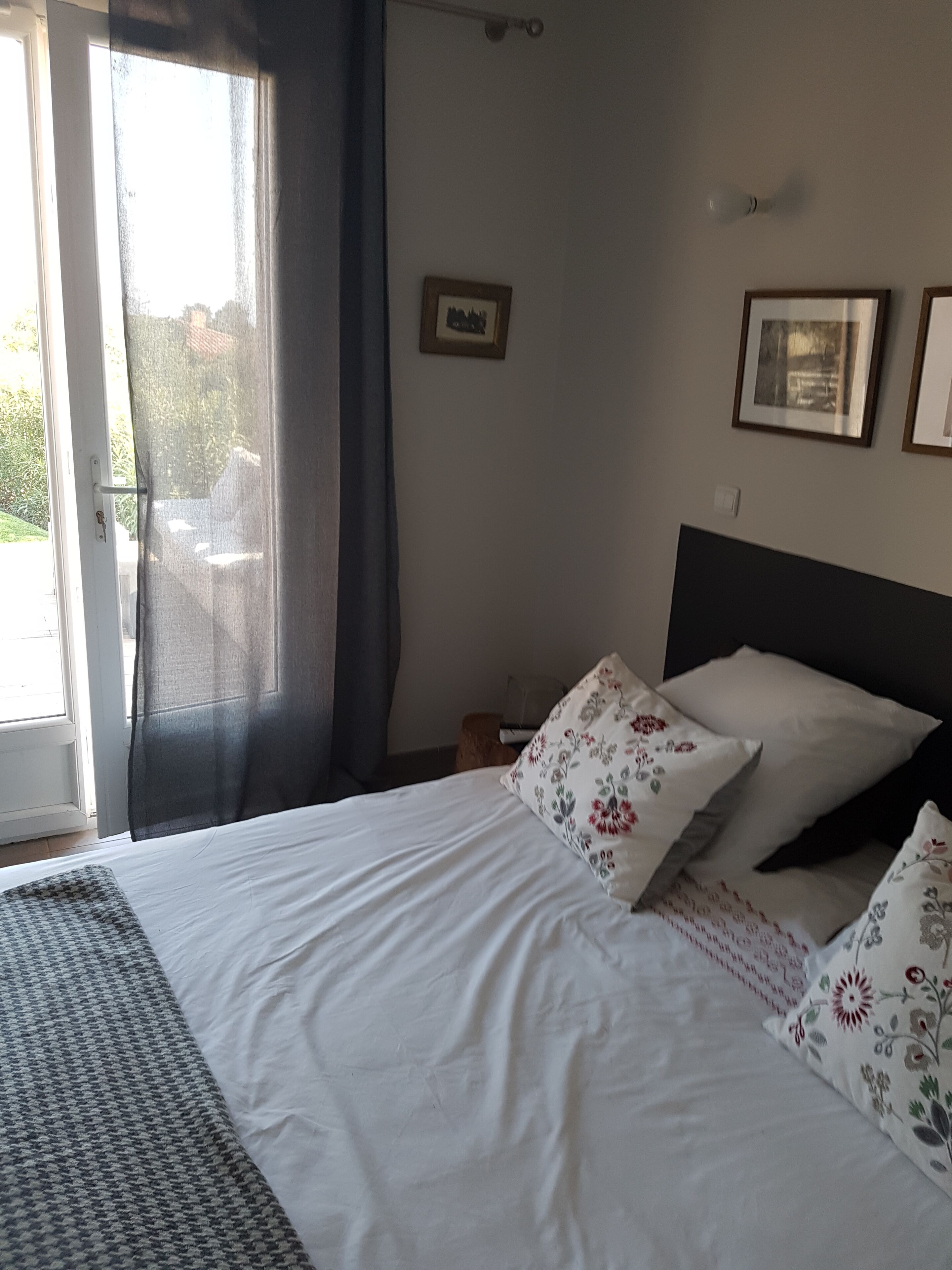 4 chambres, fer et planche à repasser, lit parapluie, Wi-Fi gratuit