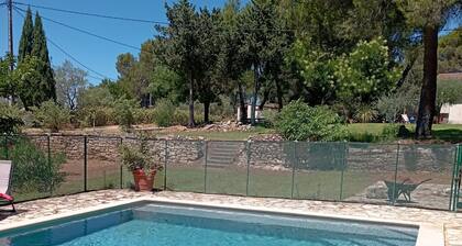 Villa 6 pers in a quiet area, large enclosed garden, nice private secured swimming pool 9m/5m