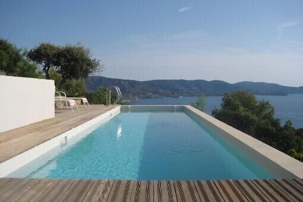 Piscina all'aperto