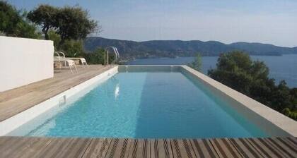 Provence, Gaou Benat, villa, swimming pool, exceptional panoramic sea view