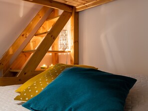 2 soverom, strykejern/-brett, wi-fi og sengetøy