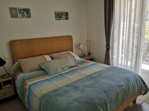 2 quartos, ferros/tábuas de passar roupa, Wi-Fi de cortesia