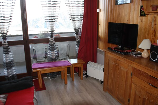 TV, DVD player, stereo