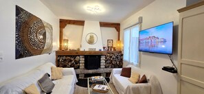 Smart TV, fireplace, DVD player, ping pong - 5 minutes from the beach HOUSE VERY COMFORTABLE LARGE GARDEN - MANY SERVICES (Barneville-Carteret)