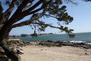 Tæt på stranden