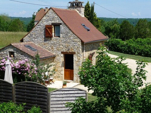  Ideal couple four à pain climatisé 2/3 p Wifi, piscine près Sarlat Dordogne